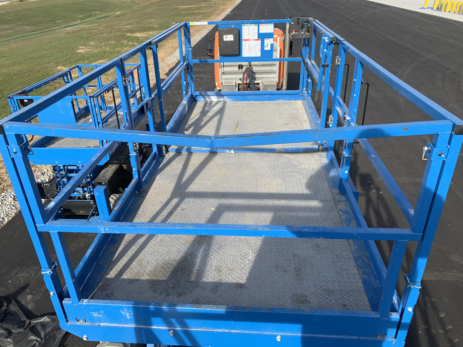 2020 GENIE GS-4390 RT