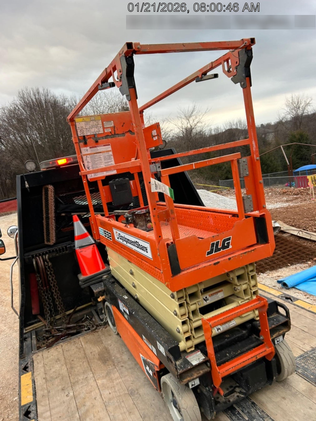 2021 JLG ES1932