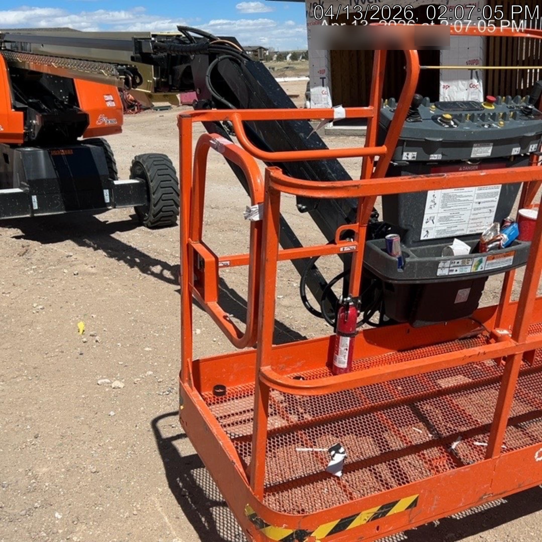 2025 JLG 660SJ