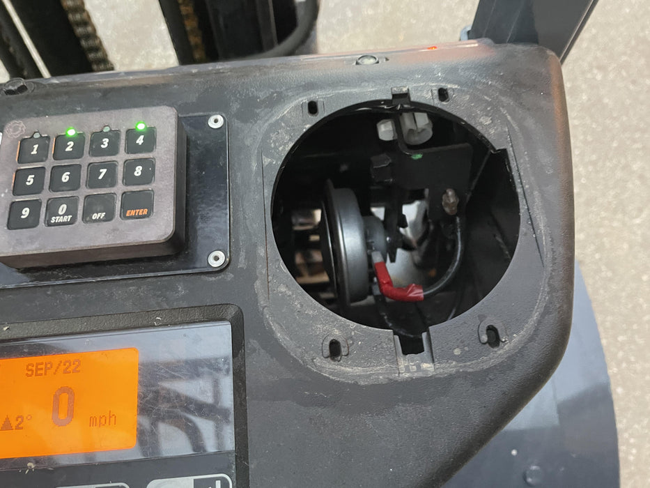 2022 TOYOTA 50-8FGU25