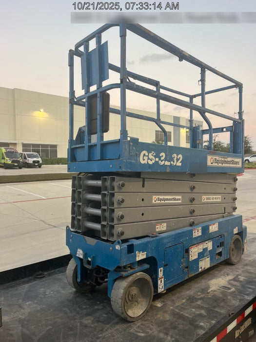 2019 Genie GS-3232 Standard Options