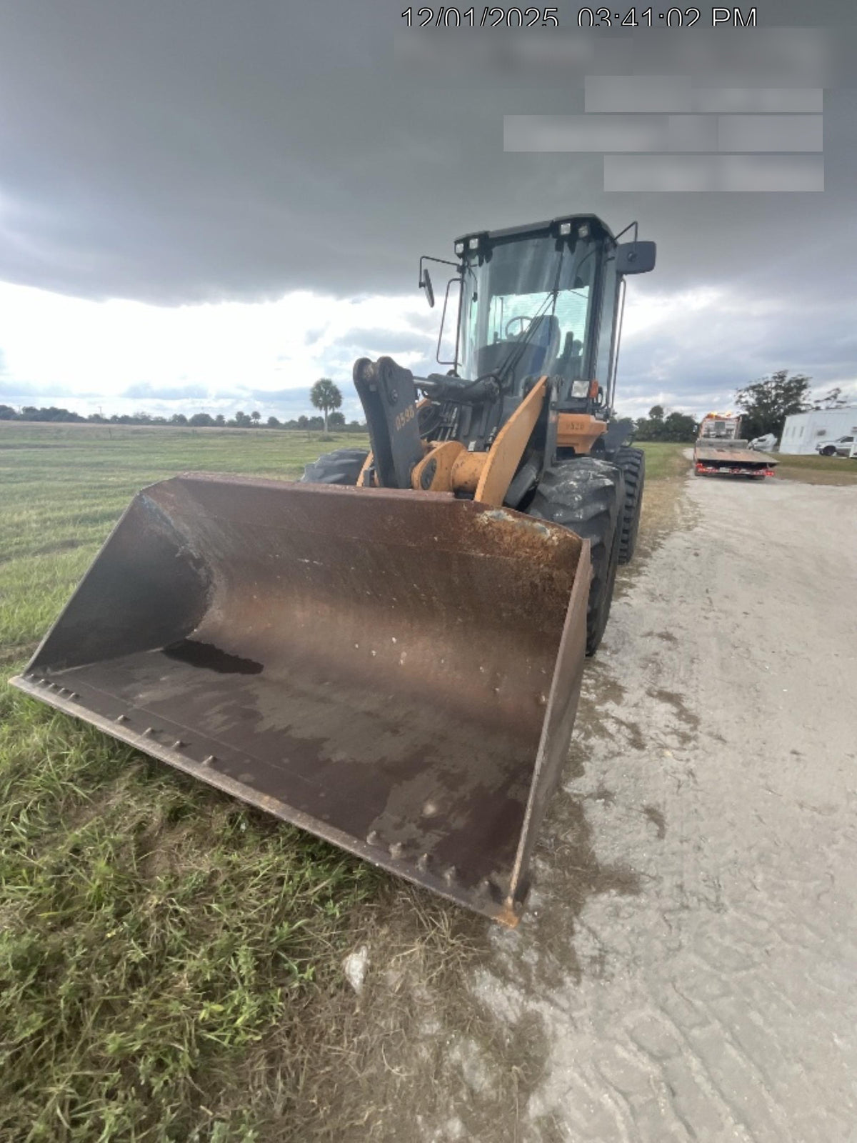 2017 CASE 621G