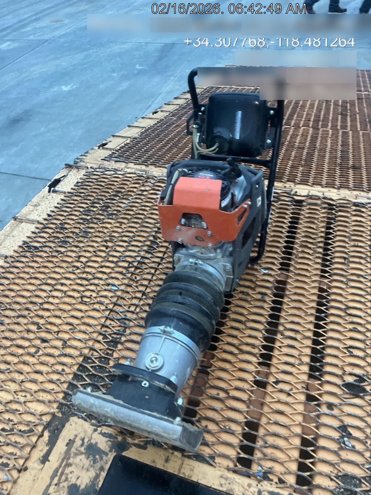 2025 HUSQVARNA LT6005