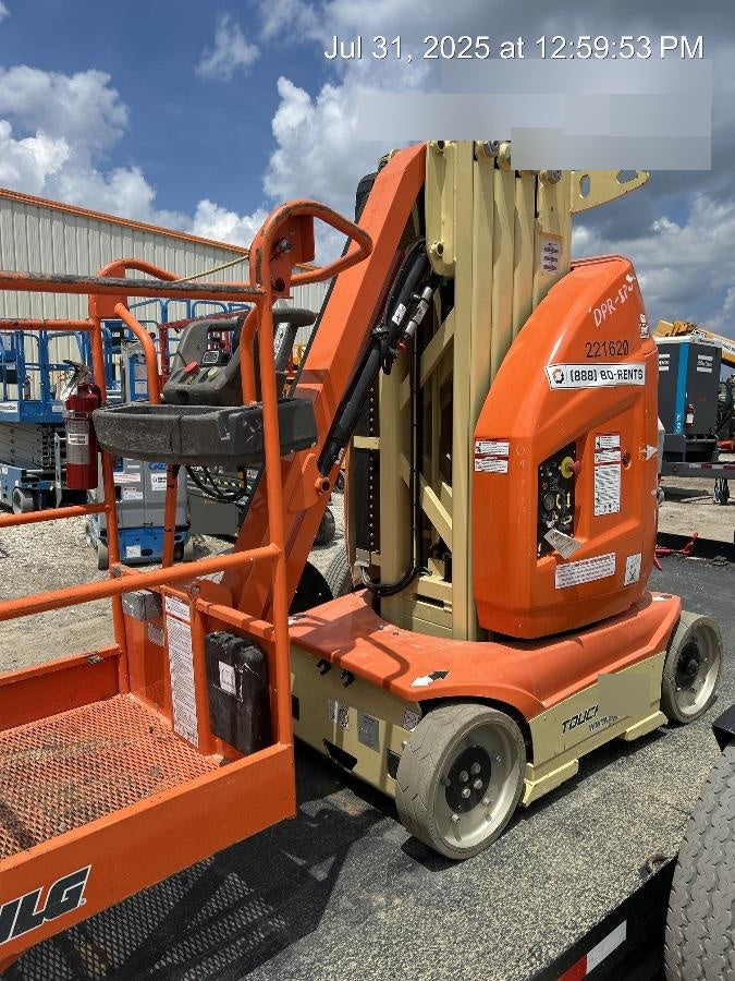2022 JLG 26E
