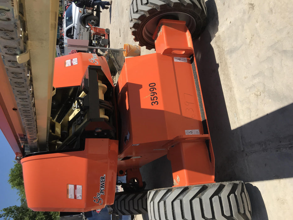 2019 JLG 660SJ