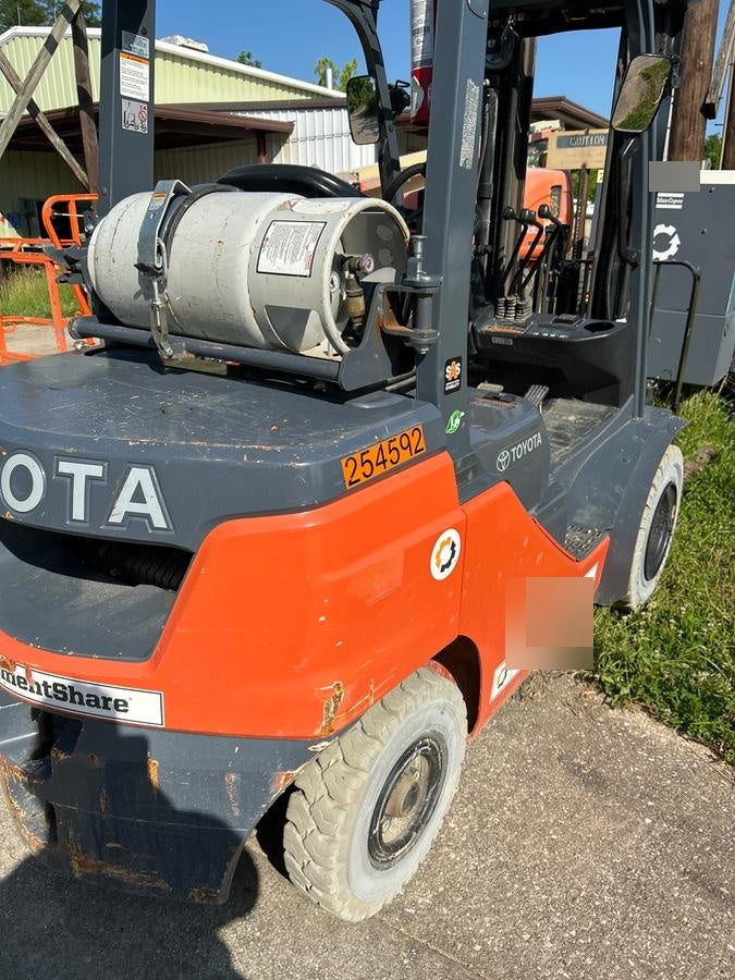 2022 TOYOTA 50-8FGU25