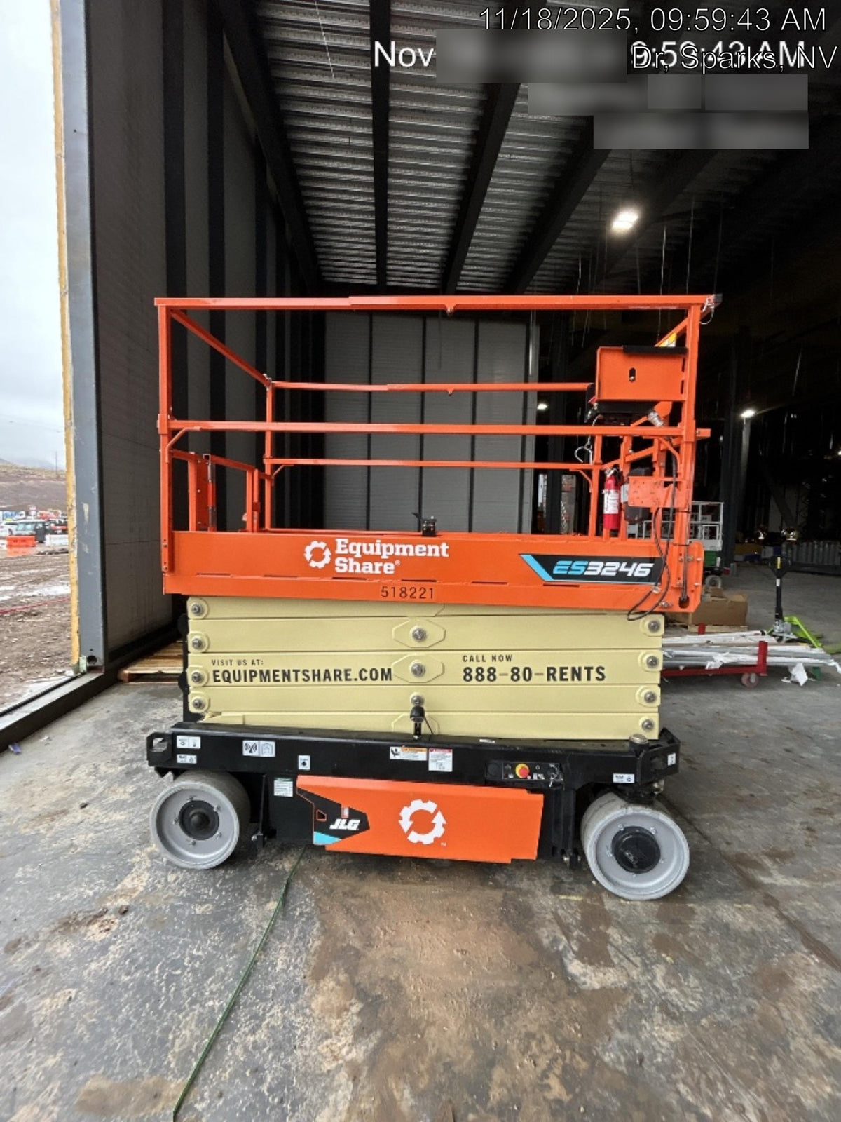 2025 JLG ES3246