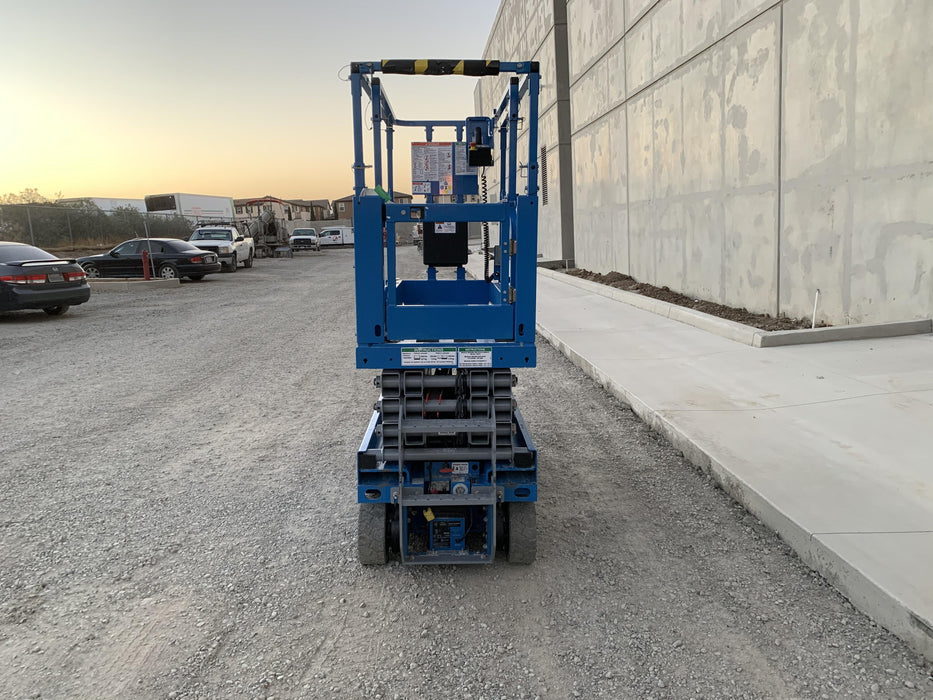 2020 Genie GS-1930 Solid Non Marking Tires, Beacon, Folding rails with half height swing gate, 800W Inverter