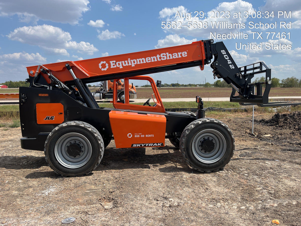 2023 SKYTRAK 8042