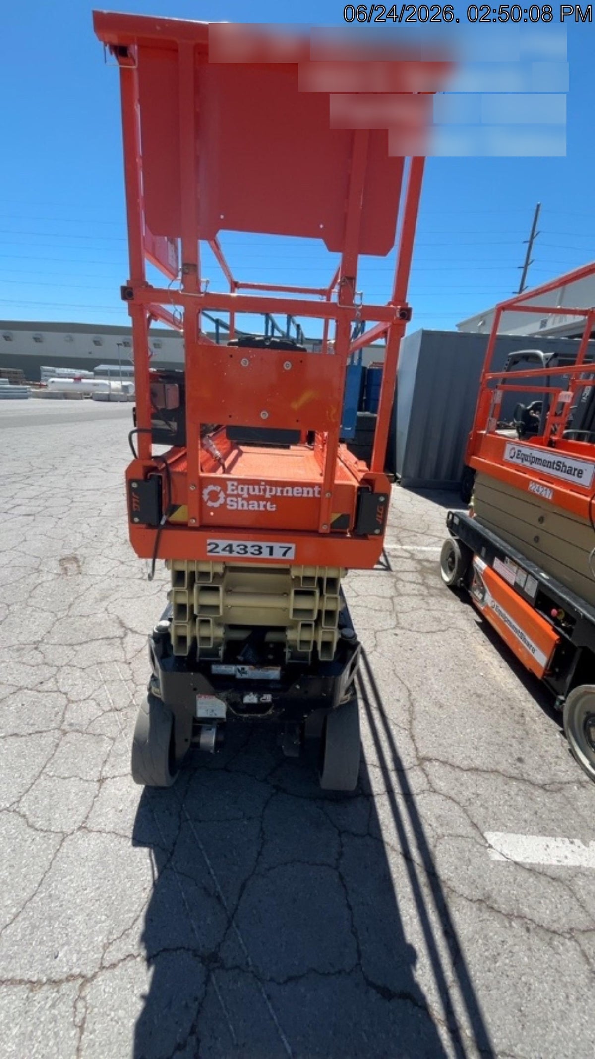 2022 JLG ES2632