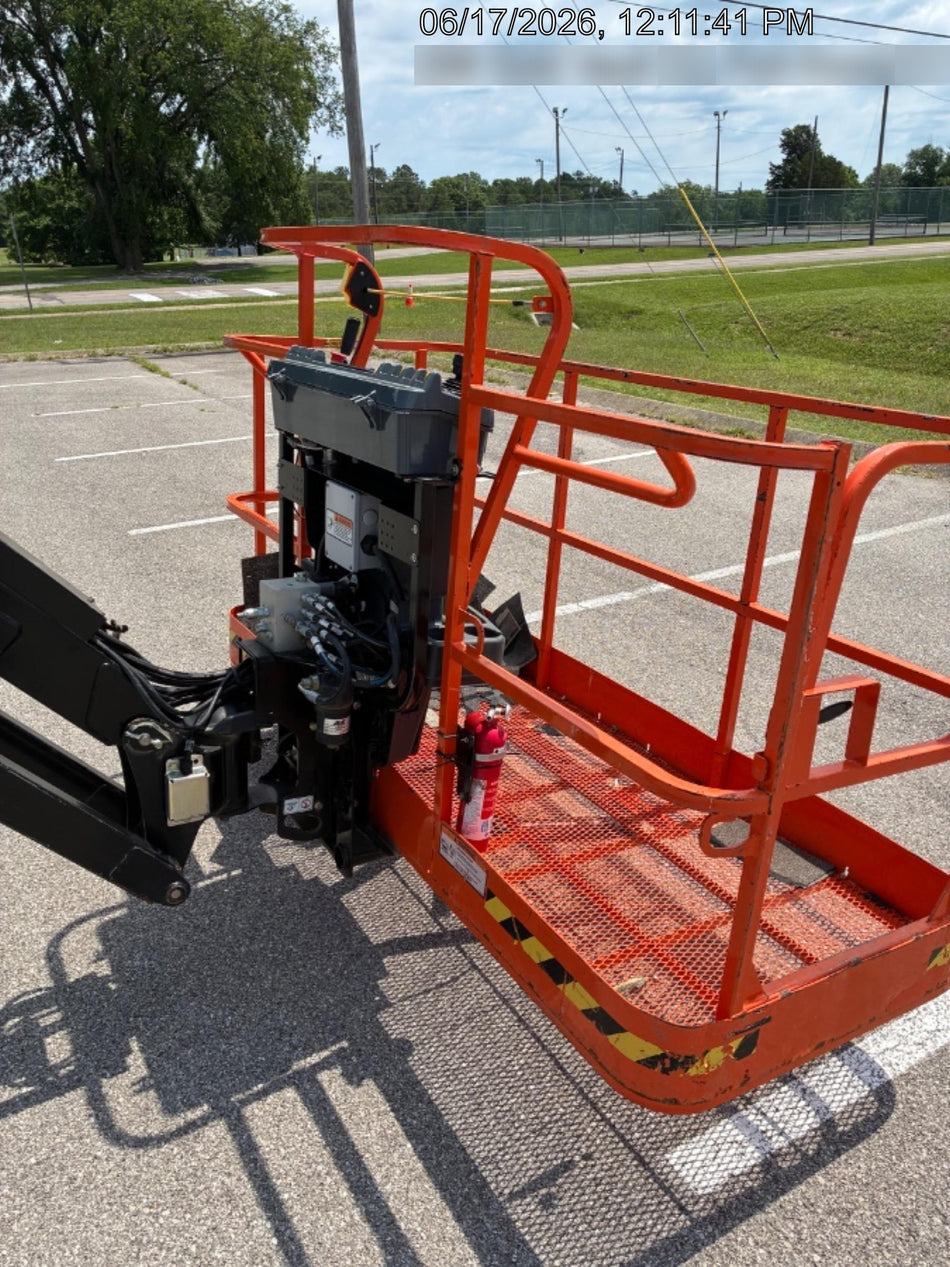 2025 JLG 860SJ