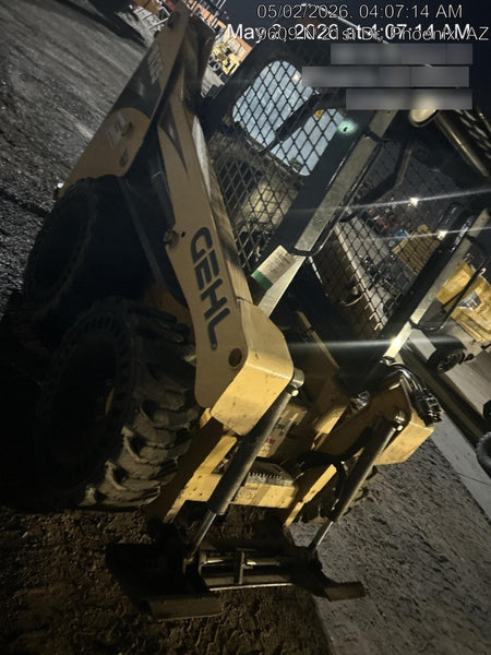 2016 GEHL R135