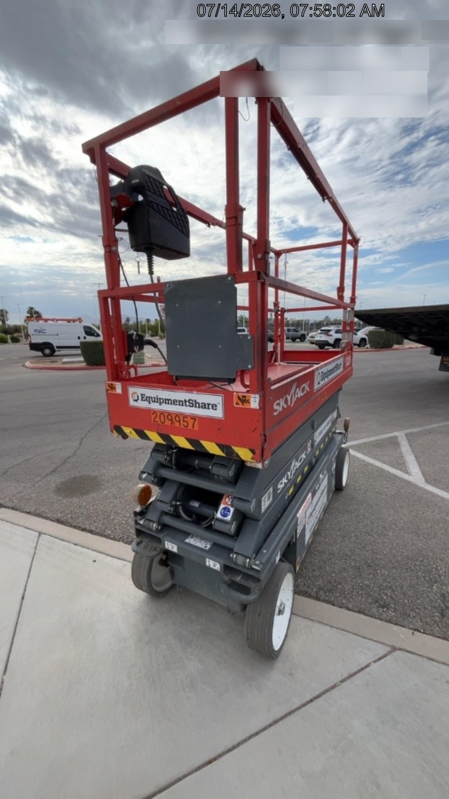 2022 SKYJACK SJ3226