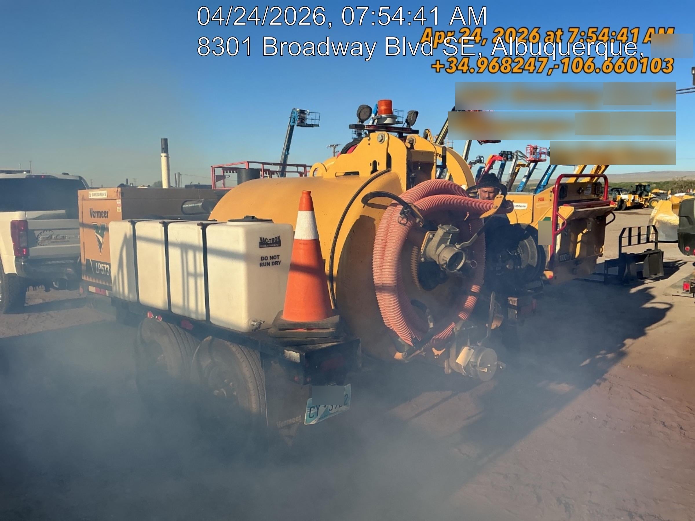 2021 VAC-TRON LP573XDT