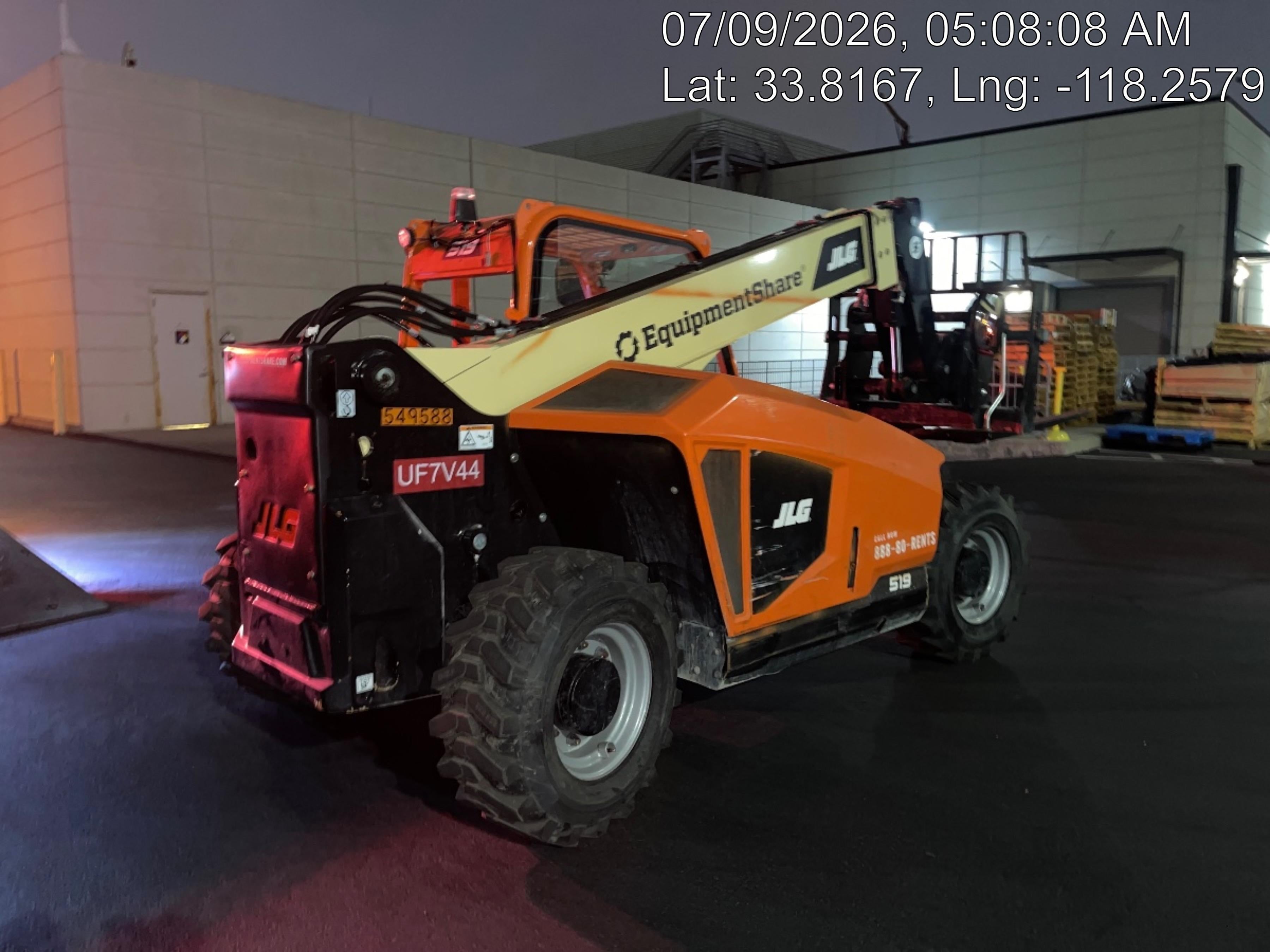 2025 JLG 519