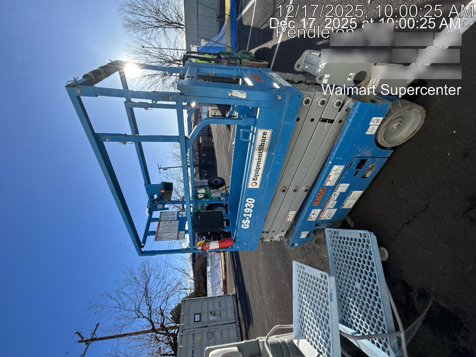 2020 Genie GS-1930 Solid Non Marking Tires, Beacon, Folding rails with half height swing gate, 800W Inverter