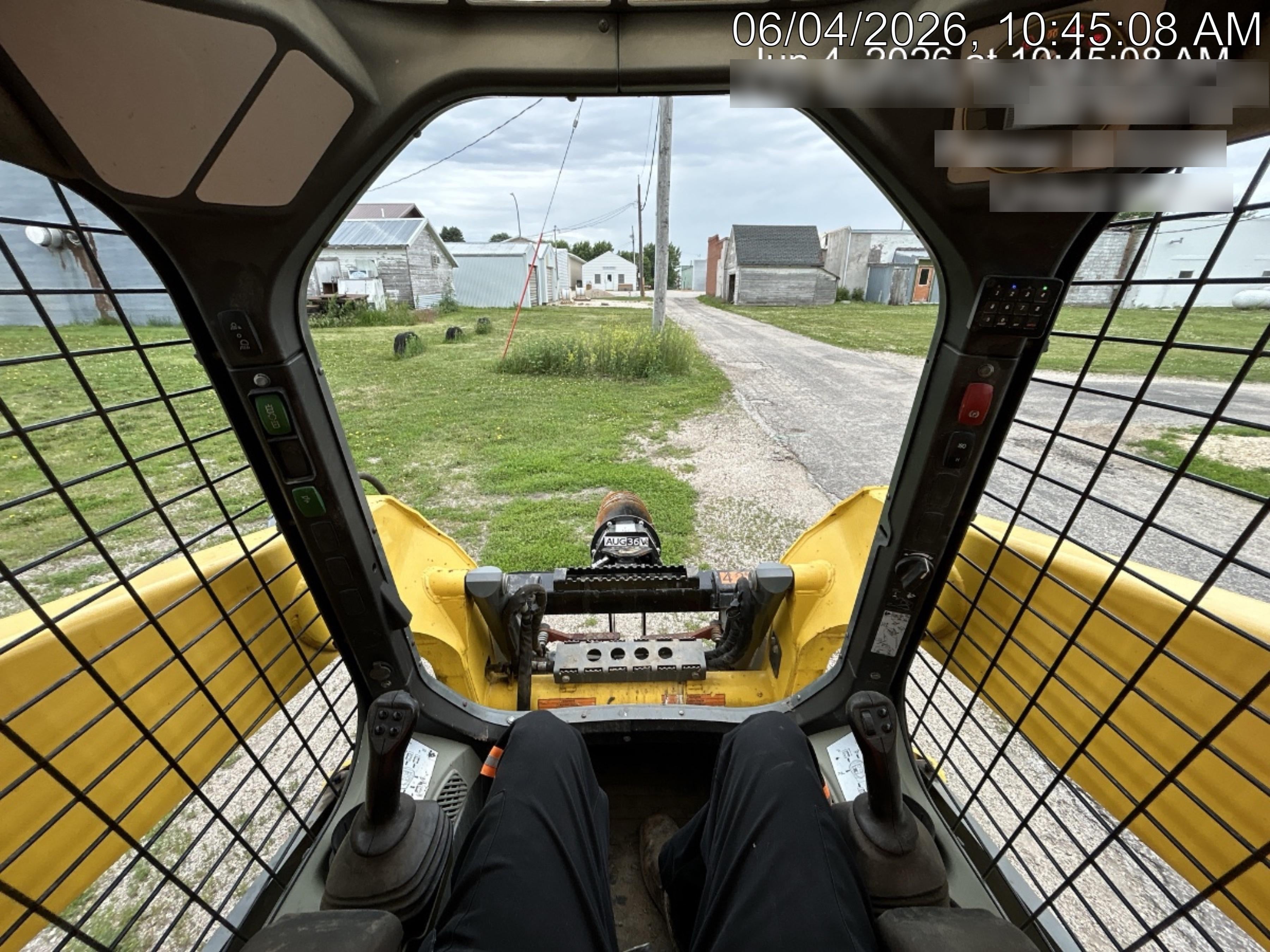 2018 Wacker Neuson ST31 ST31 8k Tracked Skid Loader, Canopy, 2 speed, Bucket Leveling , Selectable EH Controls, Variable speed fan, Cyclonic precleaner, 75" Bucket LP w/ smooth bolt on edge