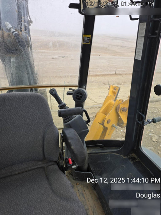 2019 John Deere 410L 4WD, CAB/HVAC, Standard Dipperstick, ISO Controls, Rear Aux Hydraulics, Manual QC, 1.5 Yd Bucket w/Forks, 24" Bucket