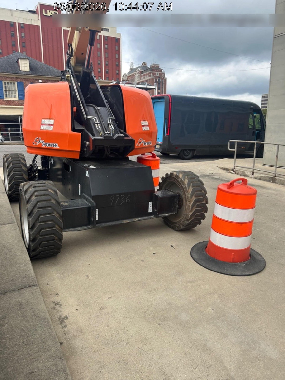2025 JLG 660SJ
