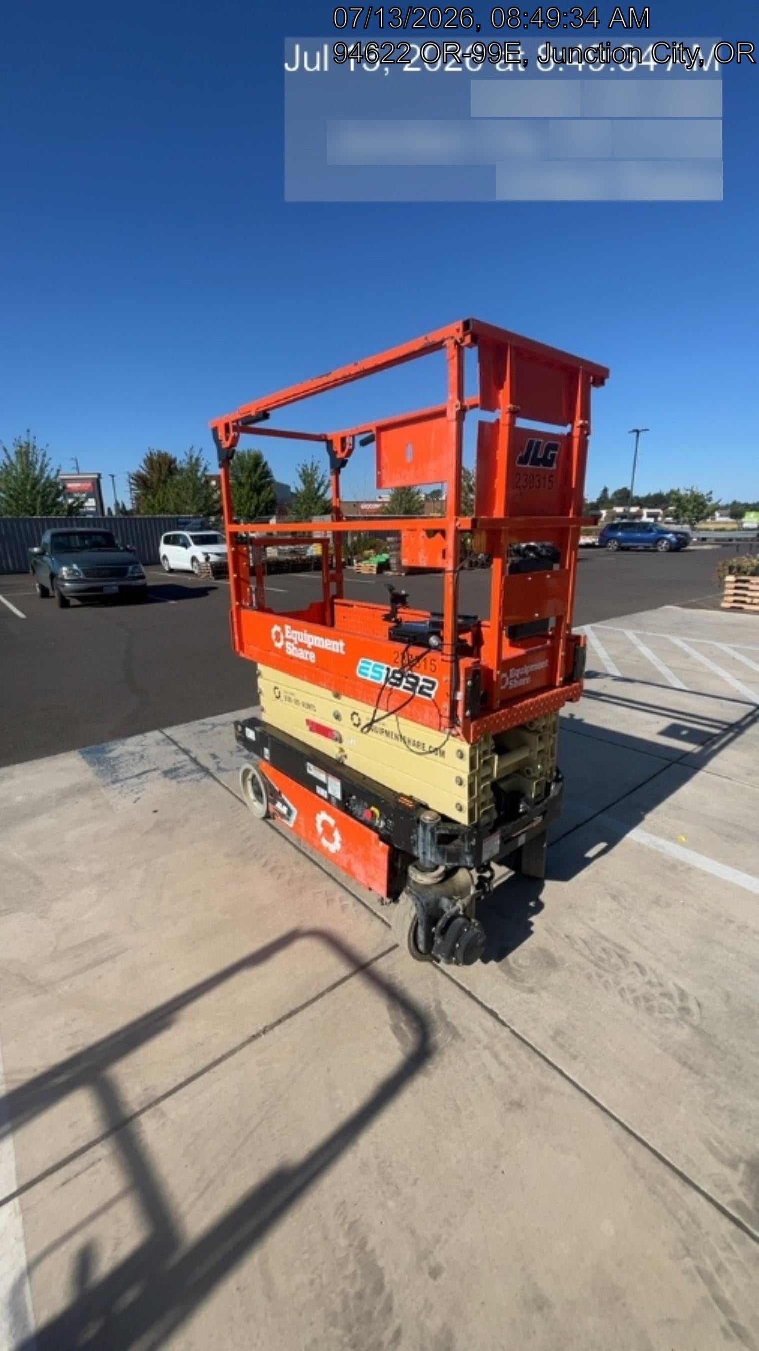 2022 JLG ES1932