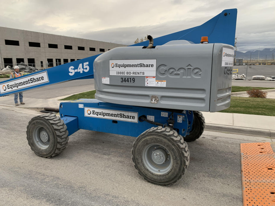 2019 GENIE S-45