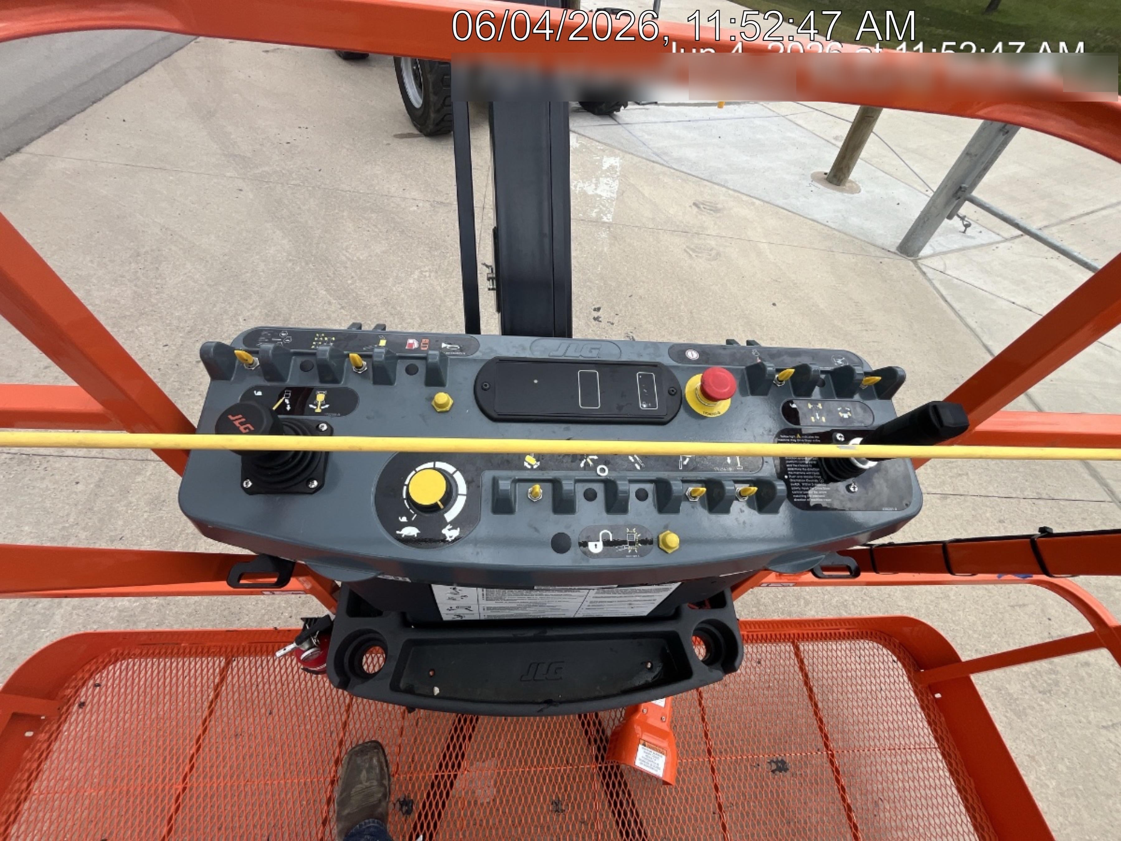 2007 Skytrak 8042 Skytrak 8042, 42' Reach, 8000 lb capacity
