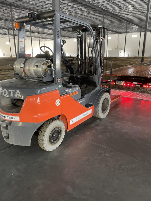 2022 TOYOTA 50-8FGU25