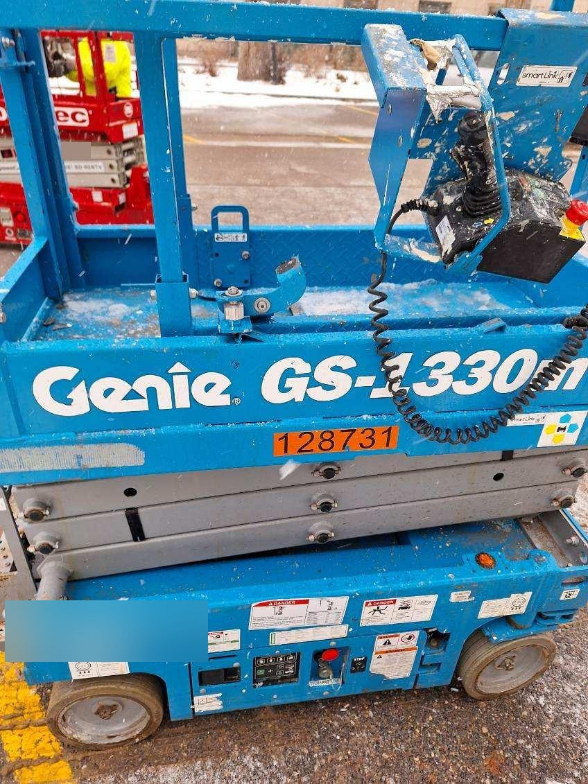 2021 GENIE GS-1330m