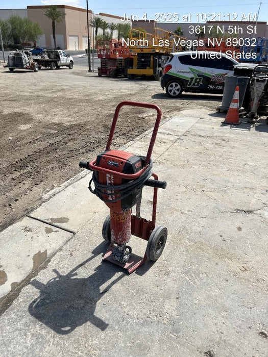 2020 HILTI TE 3000-AVR