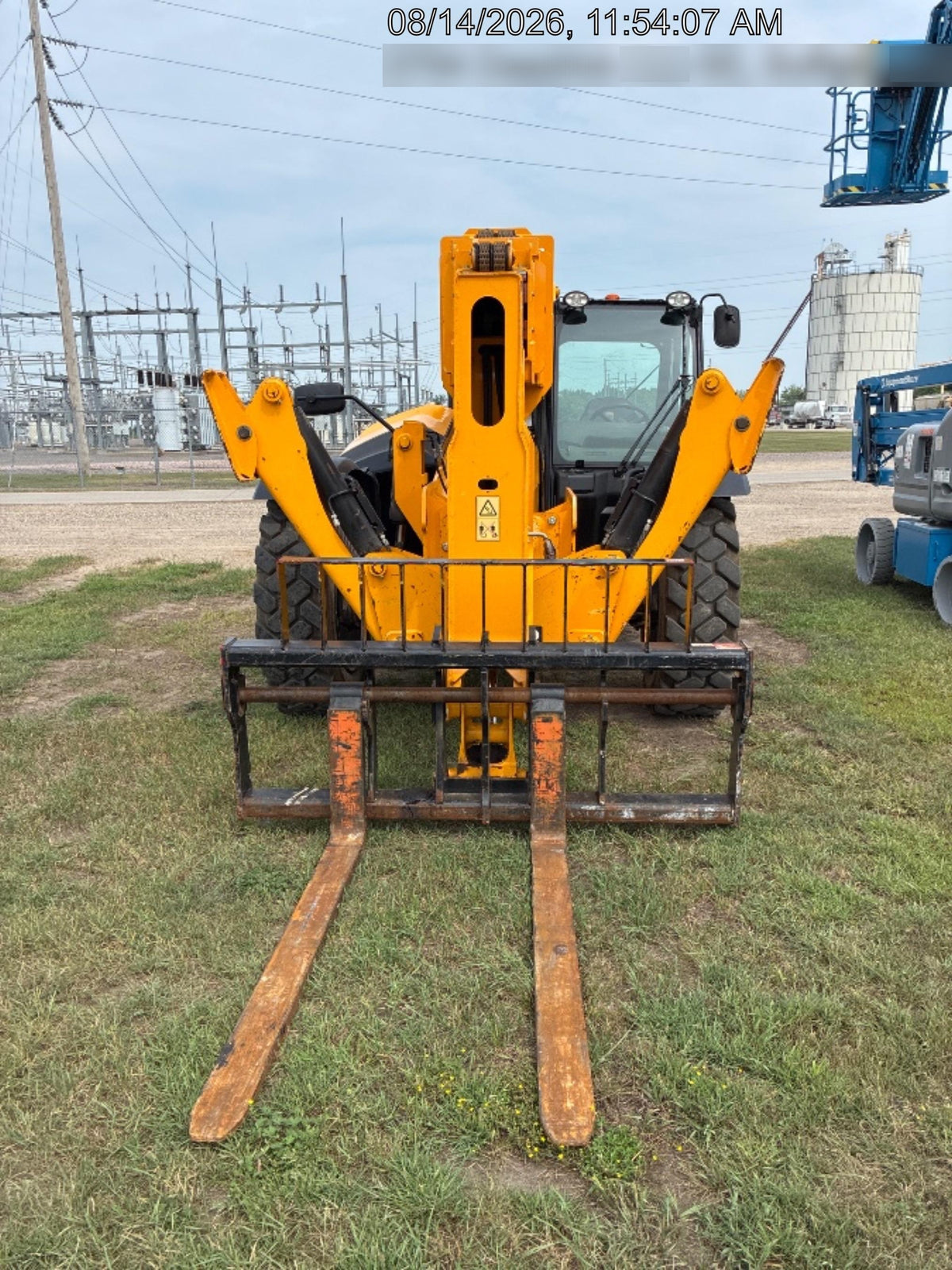 2022 JCB 510-56