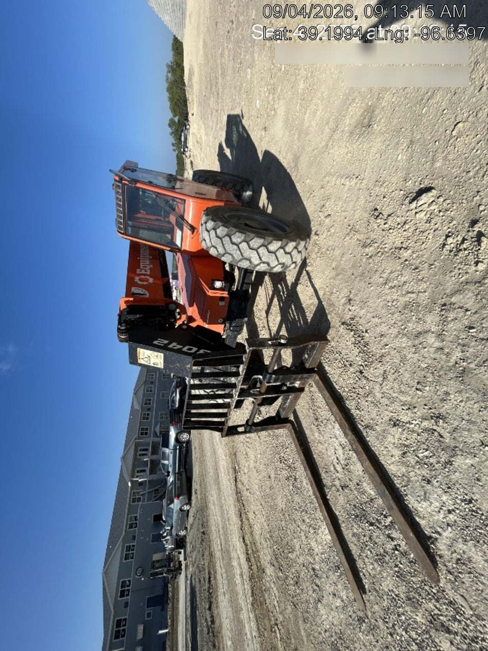 2022 SKYTRAK 8042