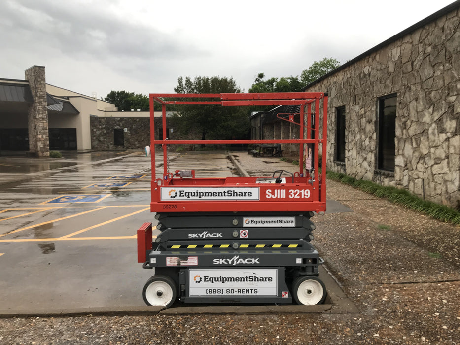 2019 Skyjack SJIII-3219 Standard Options, Trojan Batteries