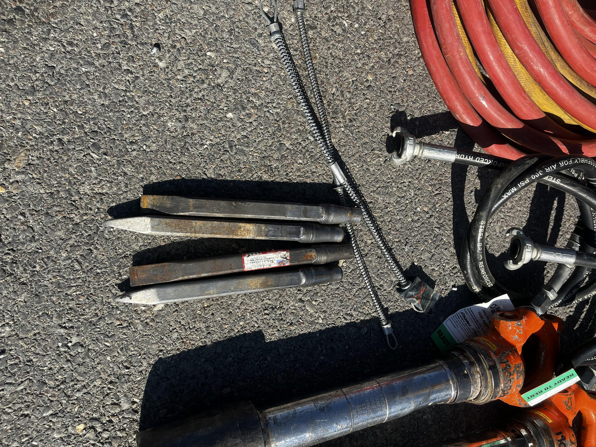 2021 AMERICAN PNEUMATIC TOOL D-handle rivet Buster