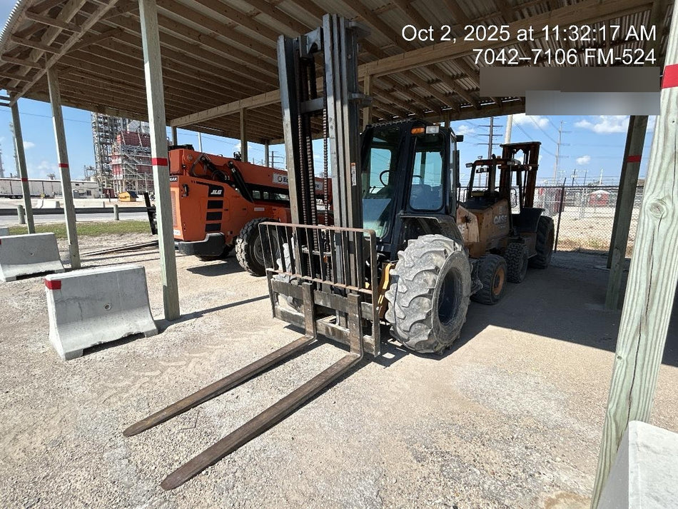 2021 CASE 588H