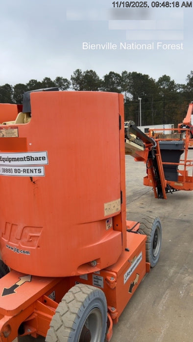 2019 JLG E300AJP