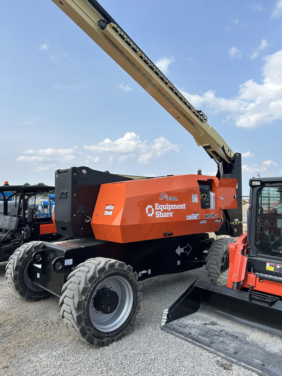 2025 JLG 800AJ
