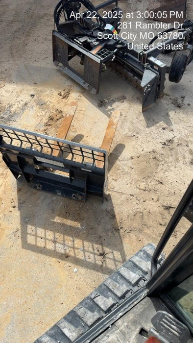 2023 BOBCAT 36" Mini Skid Steer Fork Carriage - Bobcat