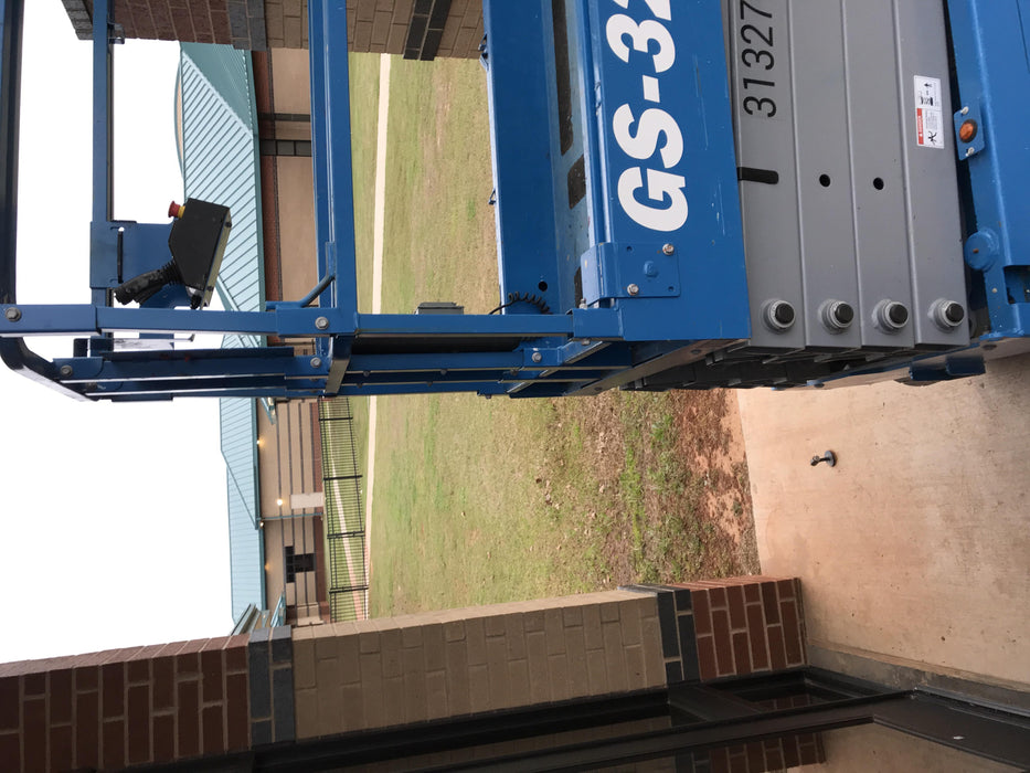 2019 Genie GS-3232 Genie GS-3232 Scissor Lift w/Standard Options
