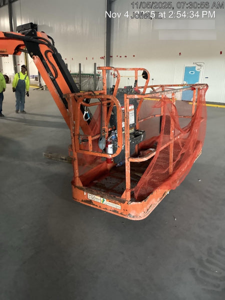 2019 JLG 660SJ