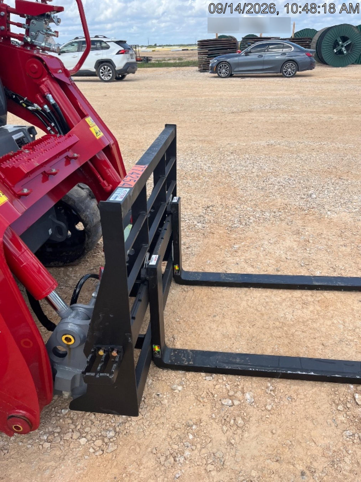 2026 ARROW MATERIAL HANDLING 72" Pallet Forks - Arrow