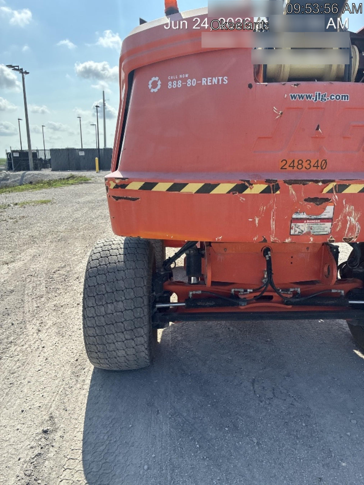 2022 JLG 660SJ