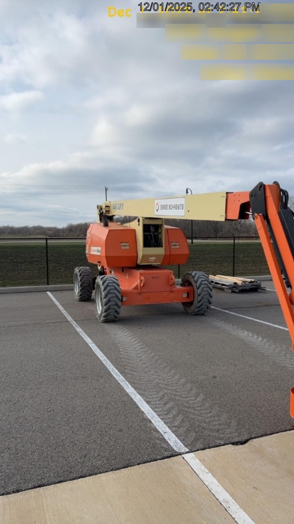 2019 JLG 800AJ