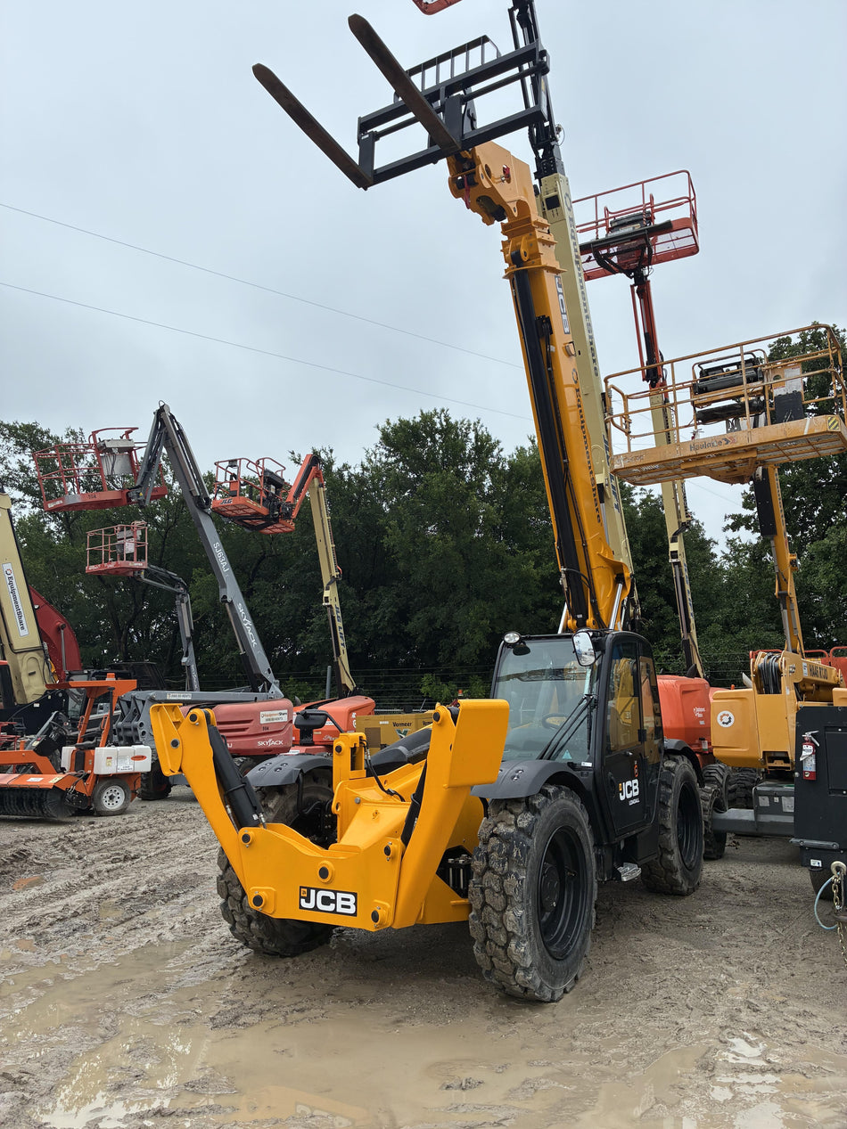 2026 JCB 512-56