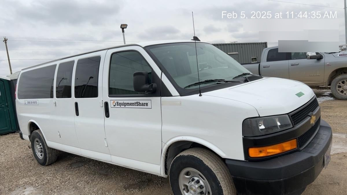 2023 CHEVROLET Express Van - Rental