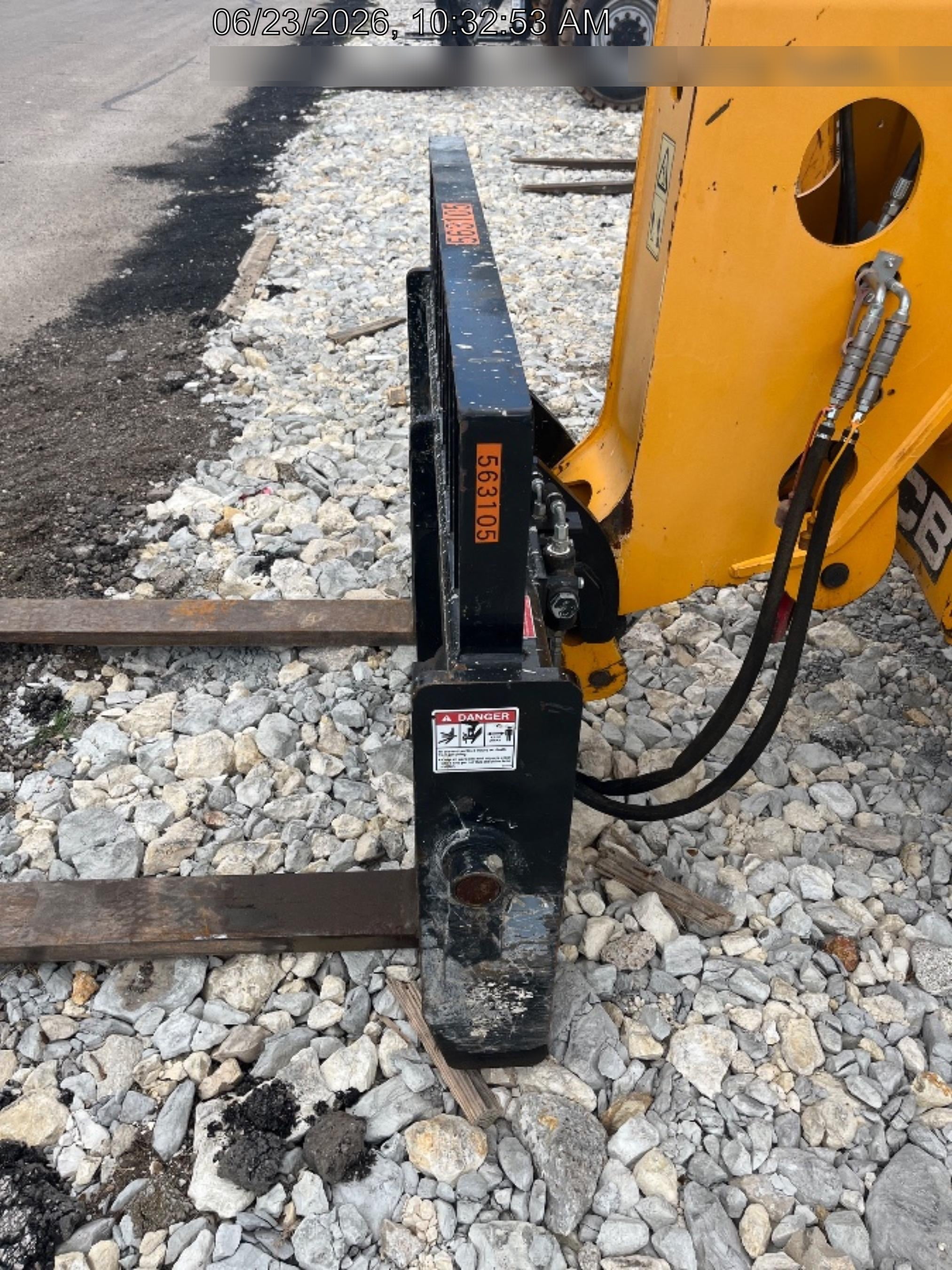 2025 JCB 400/F7377