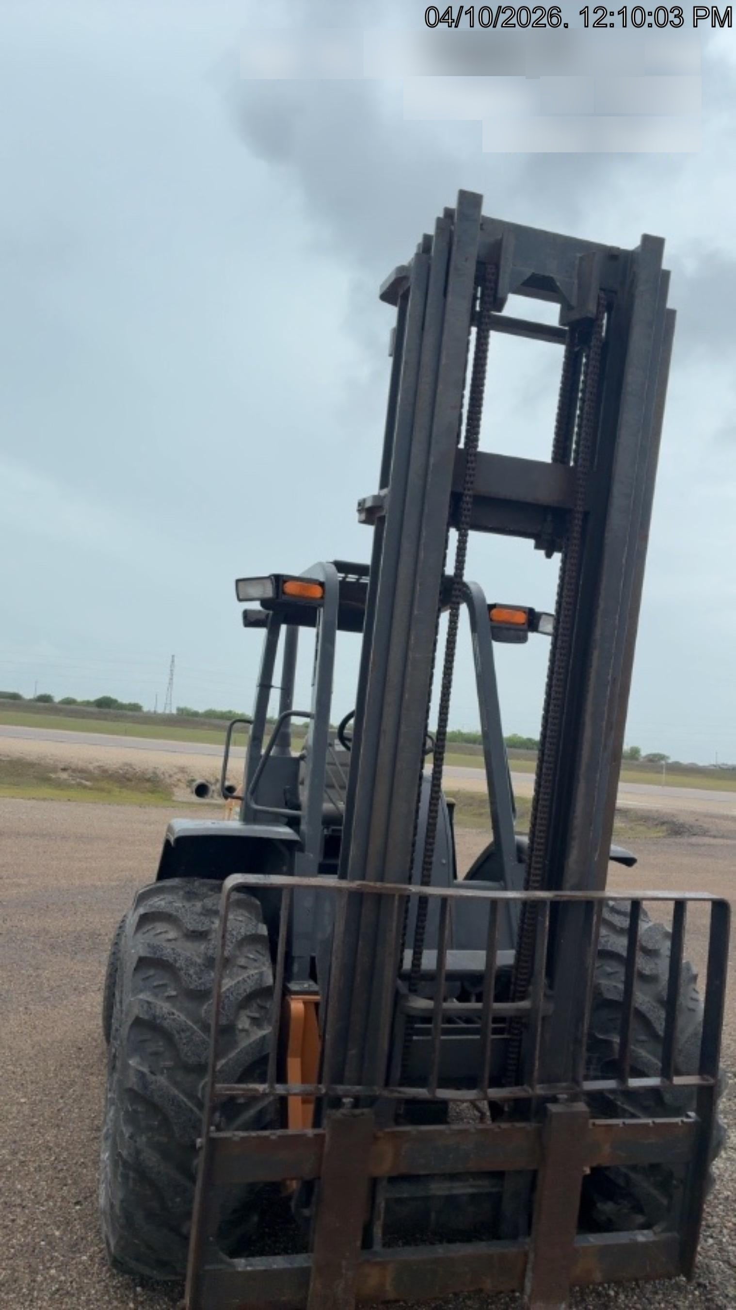 2021 CASE 586H