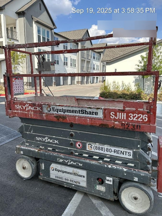 2018 Skyjack SJIII-3226 Skyjack SJIII3226 Scissor Lift w/Trojan Batteries
