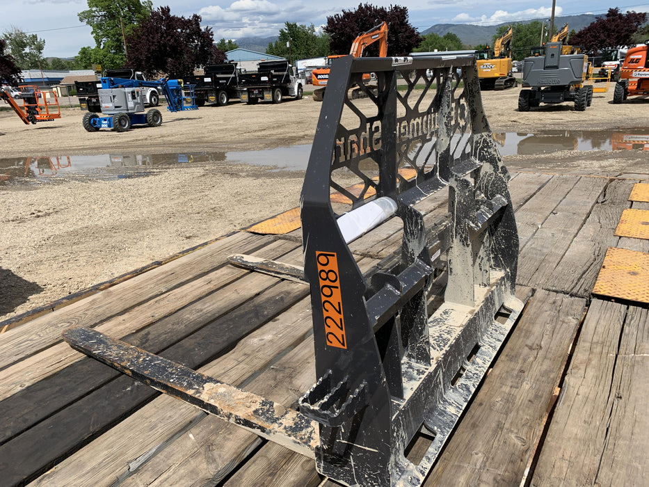 2022 PALADIN 48" Pallet Forks - Paladin