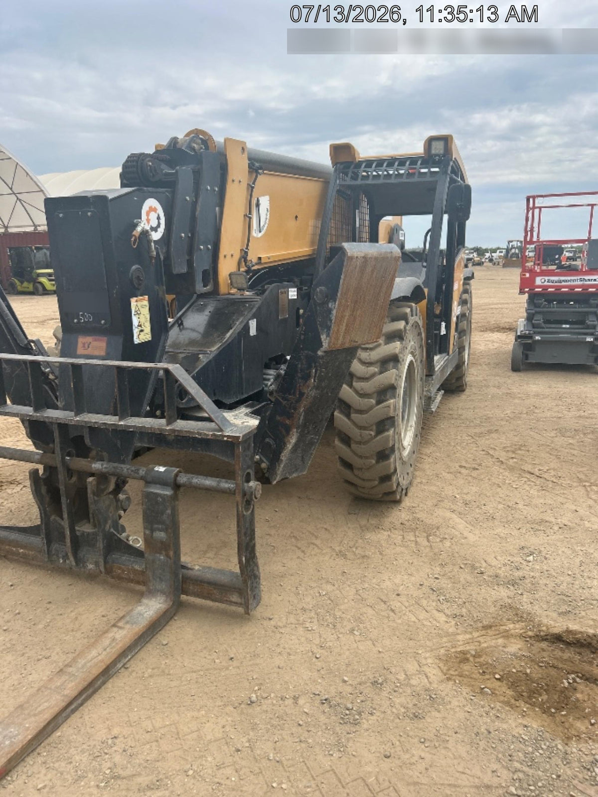 2022 SANY STH1056