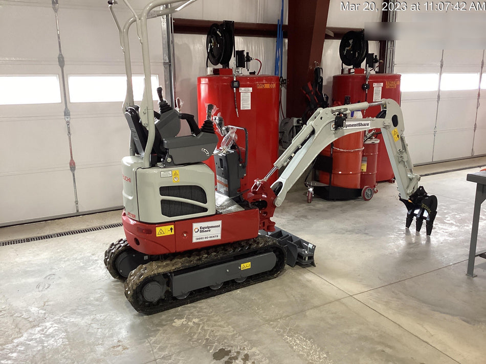 2023 TAKEUCHI TB210R